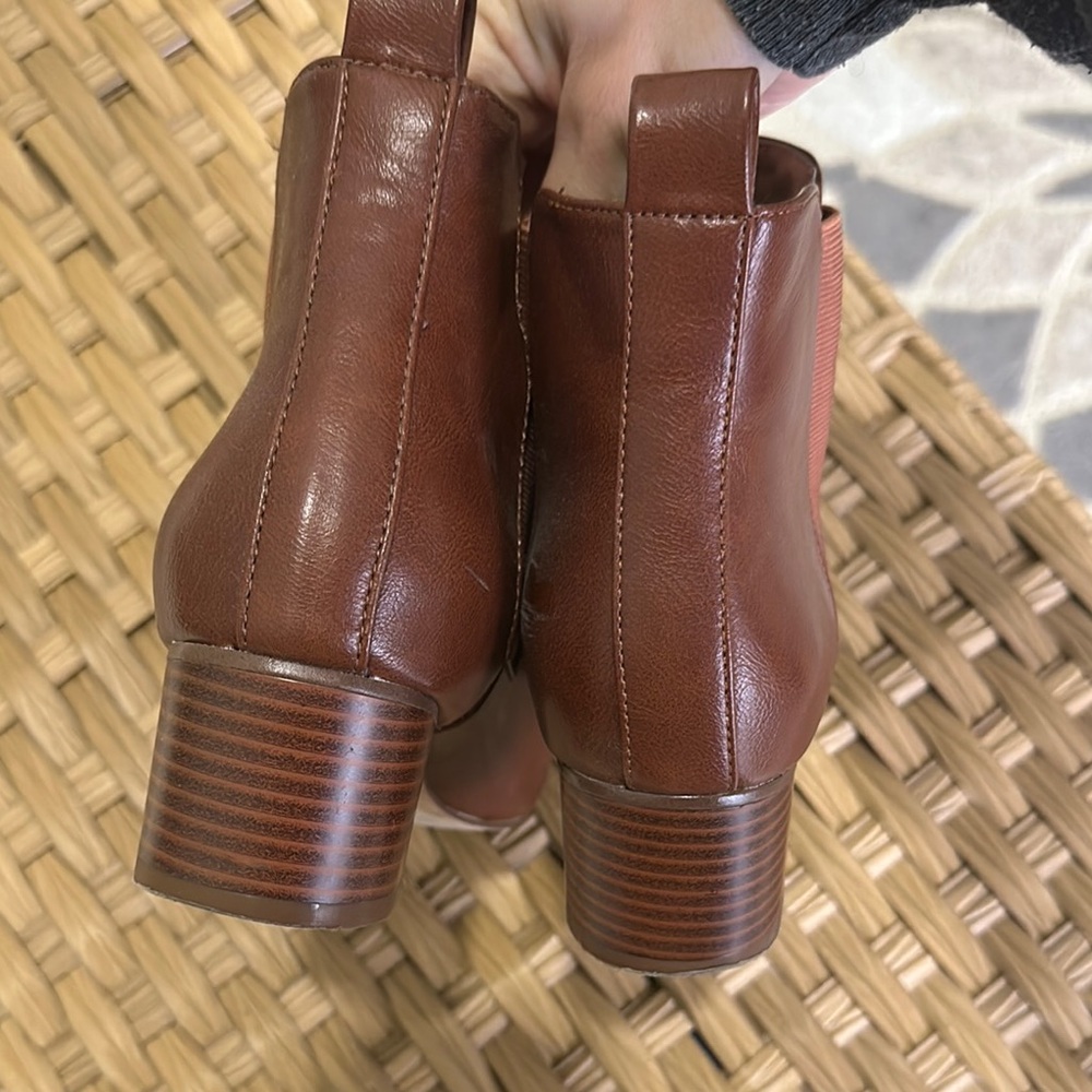 Loft Brown Ankle Boots! - Picture 4 of 6